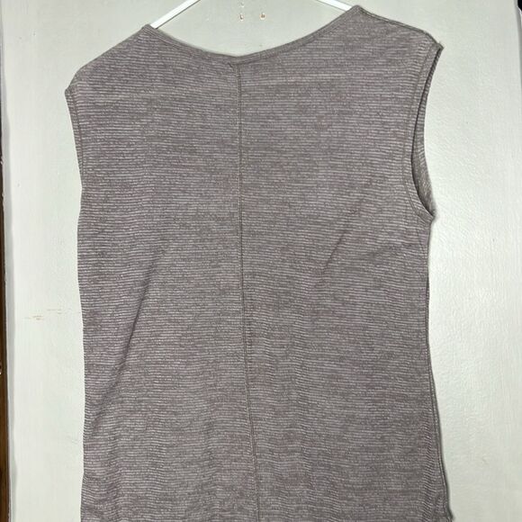 Athleta women’s sleeveless, athletic tank top size small - Picture 7 of 9